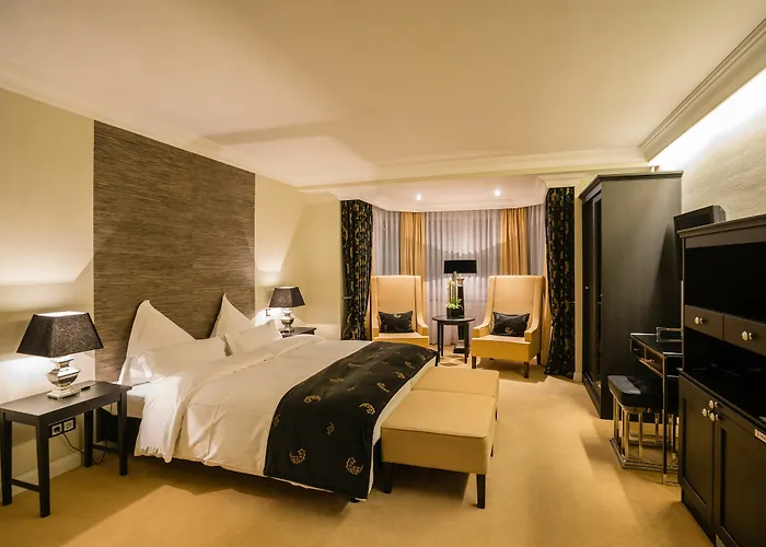 Hotel Business&More